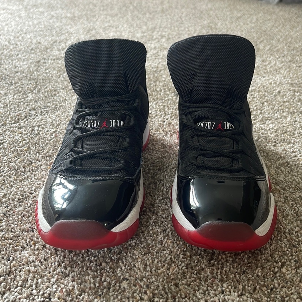 Bred 11 sneakers